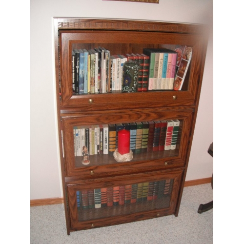 Medium Oak 3 Shelf Display Case Flip Up Glass Doors Allsold.ca Buy